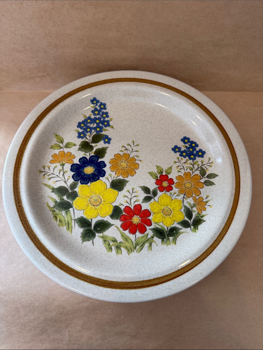 Stoneware Mikasa Floribunda set of 4 plates